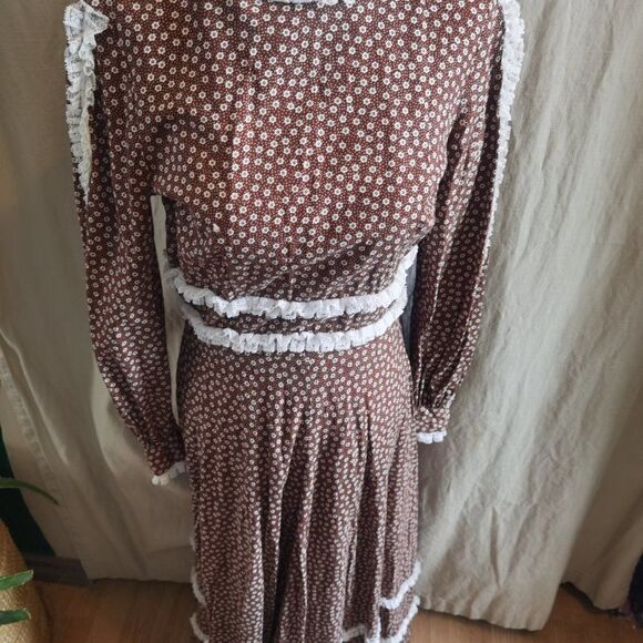 70s Prairie Dress With Daisy Print Brown Cotton Fabric Lace full skirt festival - Picture 2 of 9